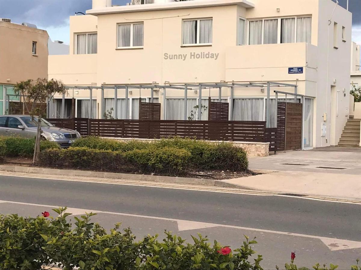 Sunny Holiday By Konnos Paralimni Exterior photo